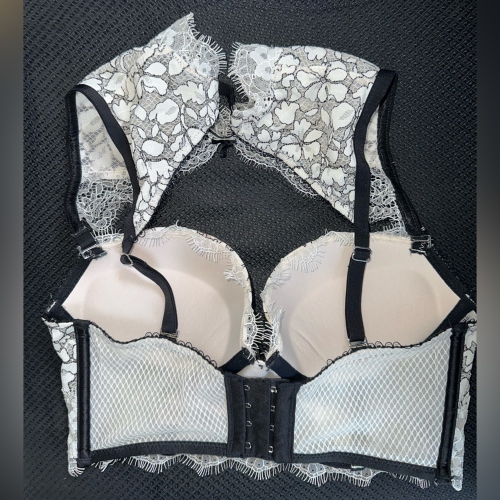 Victorias Secret Bra - Picture 2 of 5